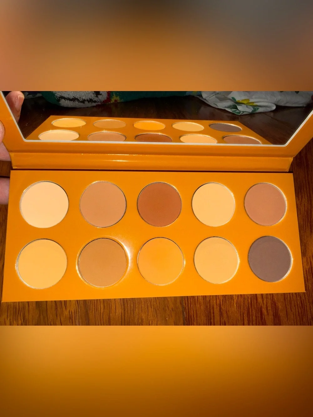 New KKW Matte Honey Eyeshadow Palette
